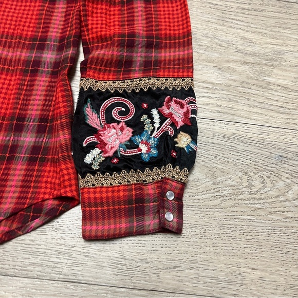 Johnny Was Workshop Shirt Women's XXS Esme Red Western Plaid Pearl Snap - Picture 8 of 12